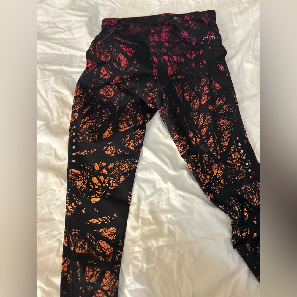 Nike Dri-FIT Black and Pink Leggings